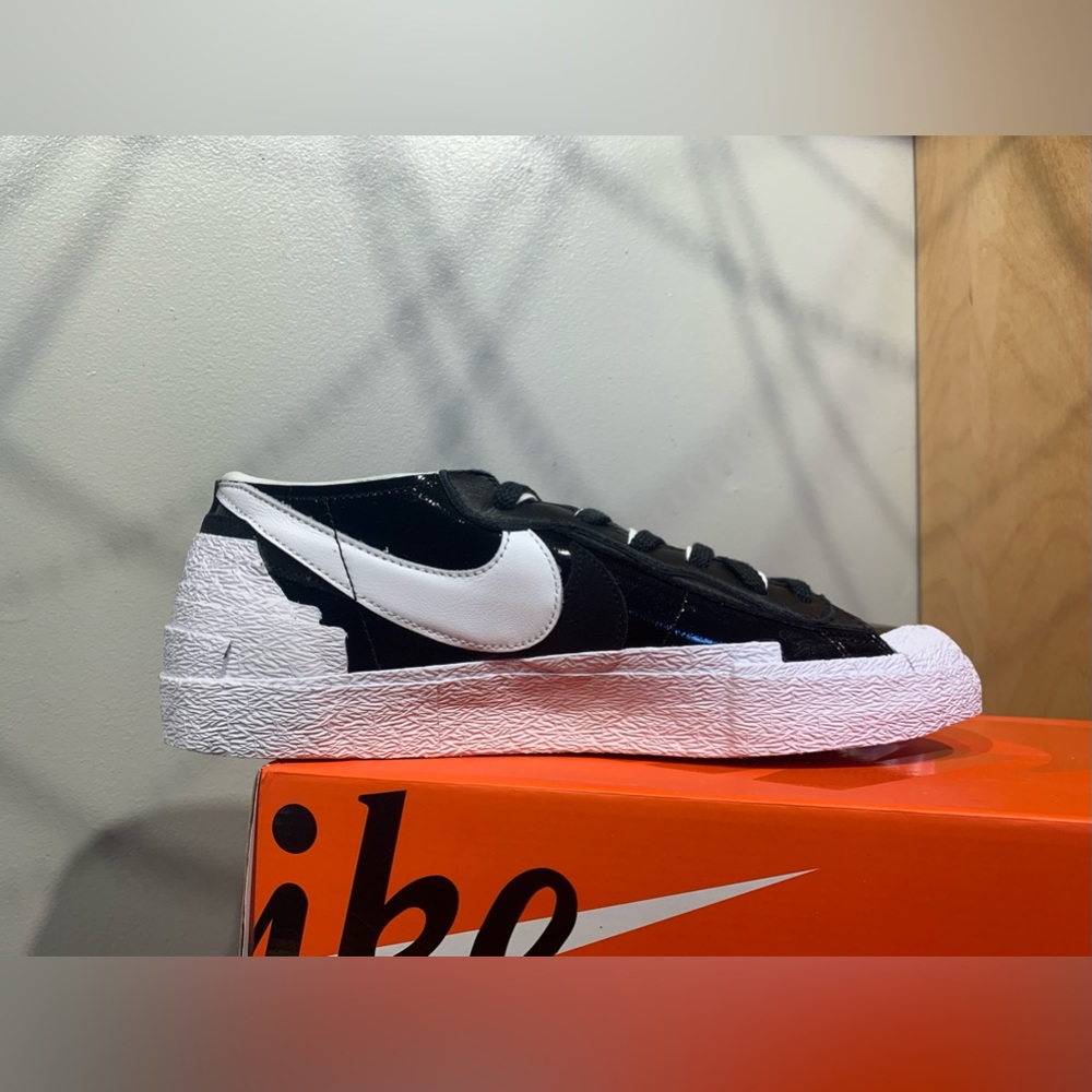 Nike x Sacai Blazer Low “Black Patent” - Picture 3 of 5